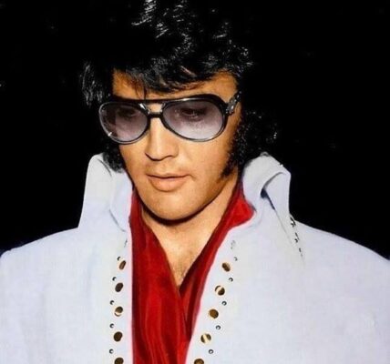 Elvis Presley - Love Coming Down